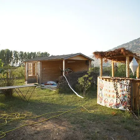 Camping Clandestino Campsite Baks-Rrjoll