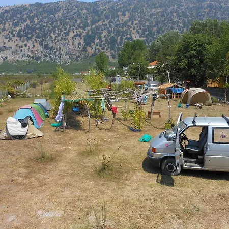 Campsite Camping Clandestino Baks-Rrjoll